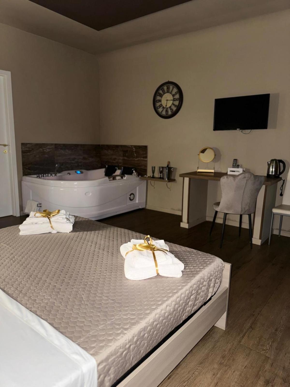 Bibi Rooms And Suite Палермо Екстер'єр фото